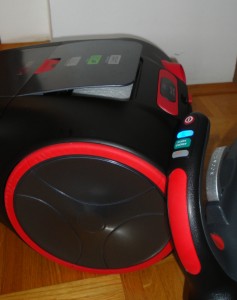 Razbesnel s polno hitrostjo