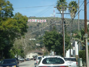 Kako do znaka Hollywood?