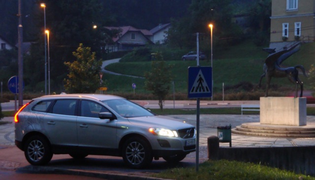 Volvo XC60 - za primestne mamice