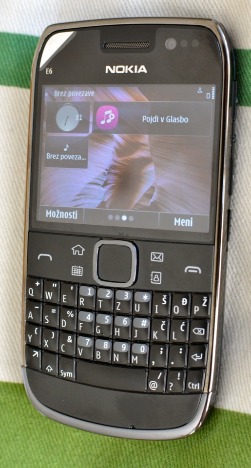Nokia E6 namesto BB Bold 9780?